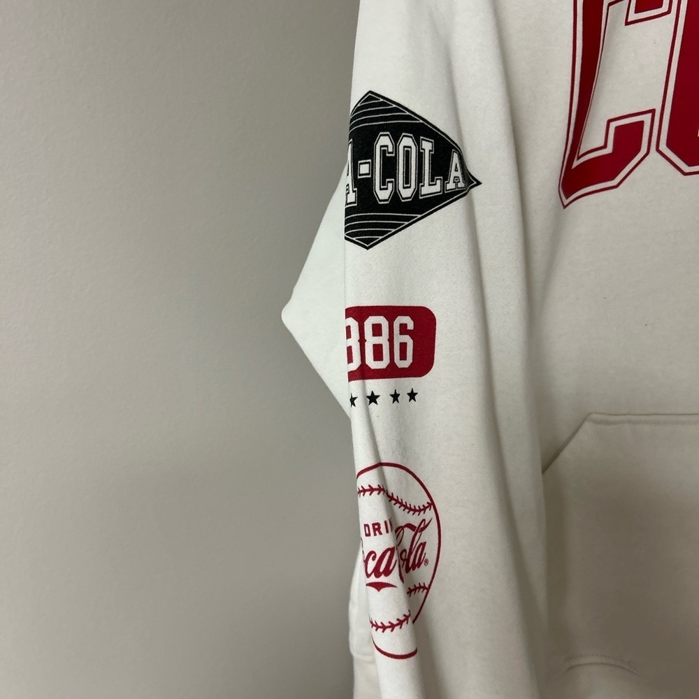 H&M‎ x Coca Cola Big Logo Hoodie - Picture 4 of 5
